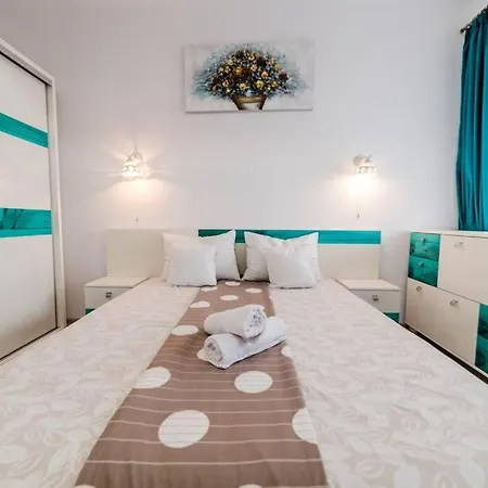 Lazar Apartament Mamaia דירה