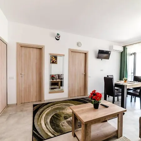 Lazar Apartament Mamaia